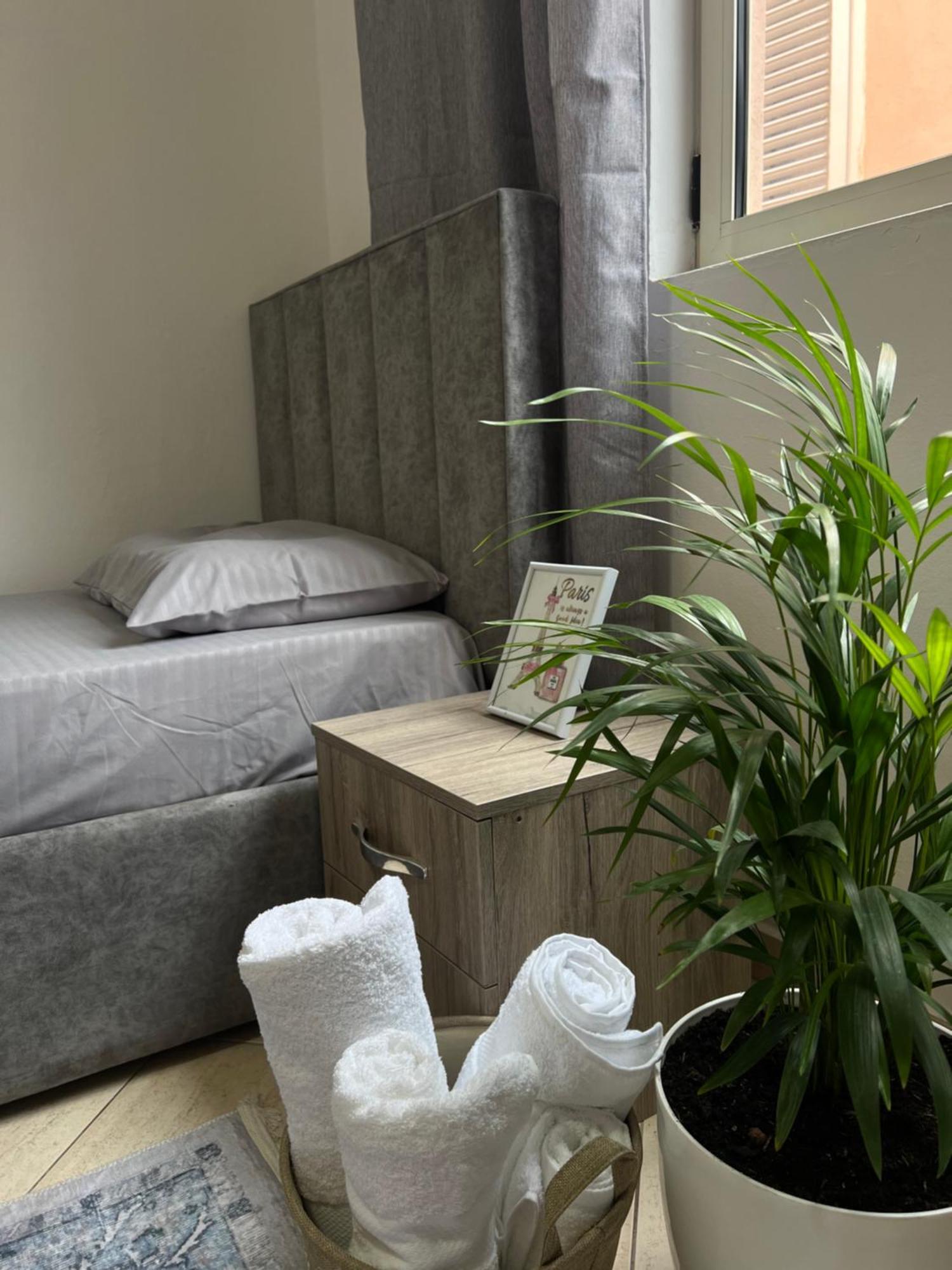 Hostel By Fenix Tiranë Ngoại thất bức ảnh